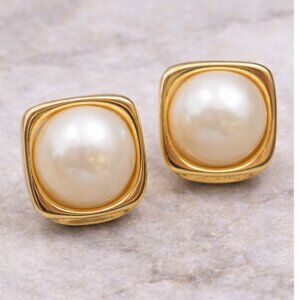 Vintage Christian Dior Gold & Pearl Clip Earrings – Signed Chr. Dior